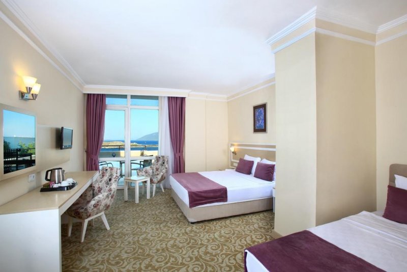 Royal Arena Resort & Spa - Снимка 1