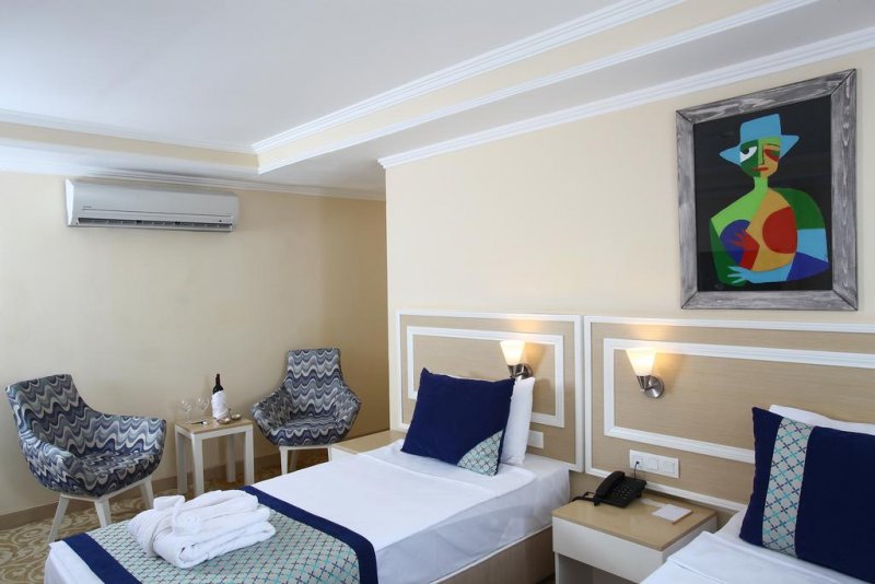 Royal Arena Resort & Spa - Снимка 1