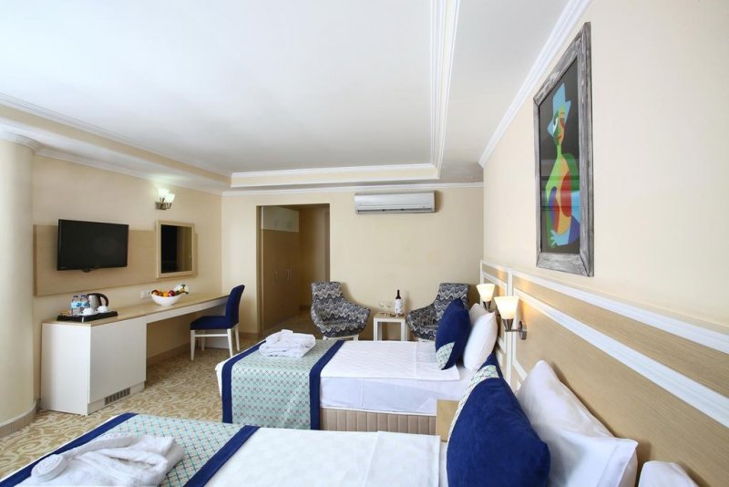 Royal Arena Resort & Spa - Снимка 3