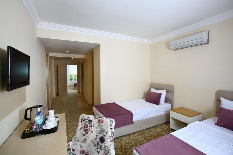 Royal Arena Resort & Spa - Снимка 9