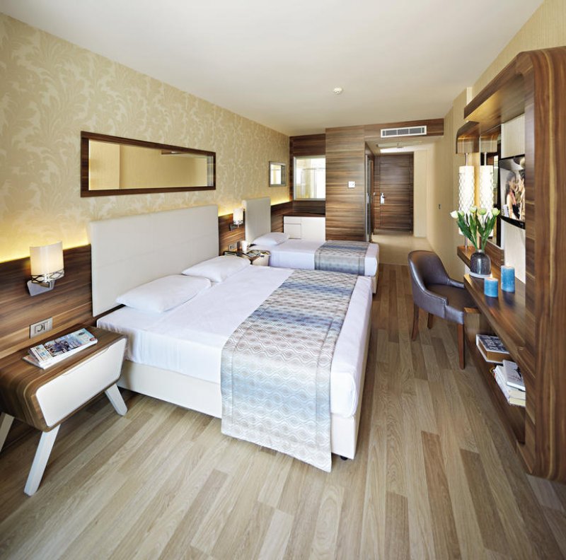 Emre Beach Hotel - Снимка 2