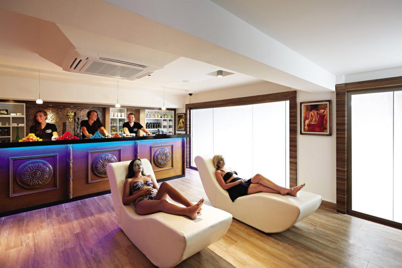 Emre Beach Hotel - Снимка 8