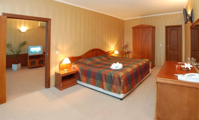 Хотел Колизеум - Снимка 11