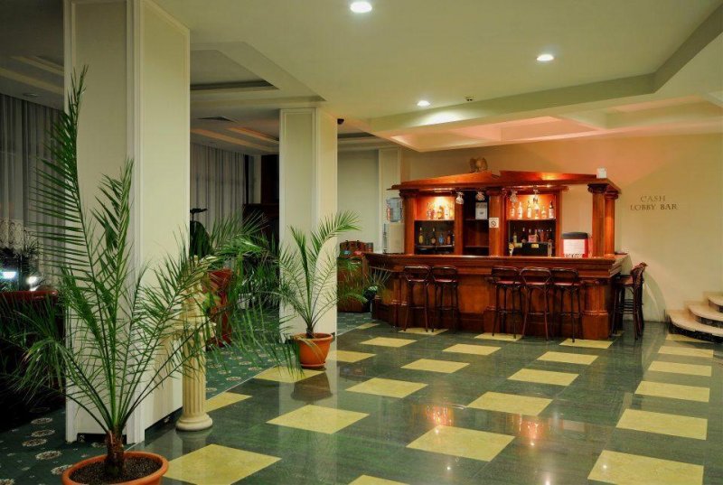 Хотел Колизеум - Снимка 3