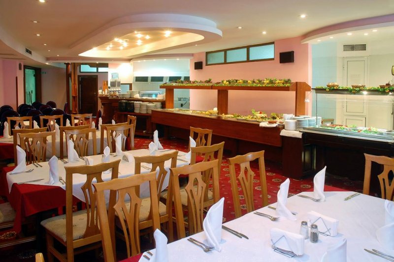 Хотел Колизеум - Снимка 8