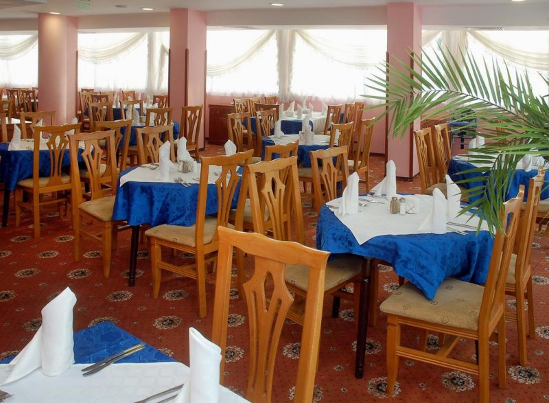 Хотел Колизеум - Снимка 9