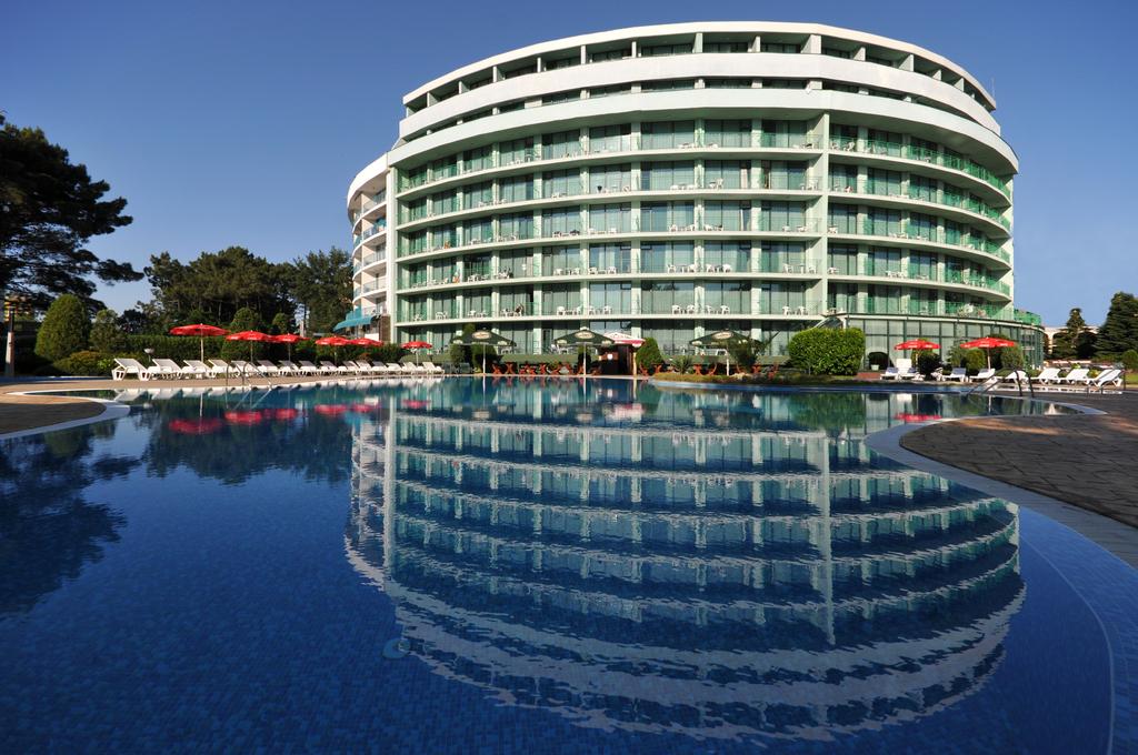 Еднодневен пакет на база All inclusive + ползване на басейн от Хотел Колизеум, Слънчев бряг - Снимка 4