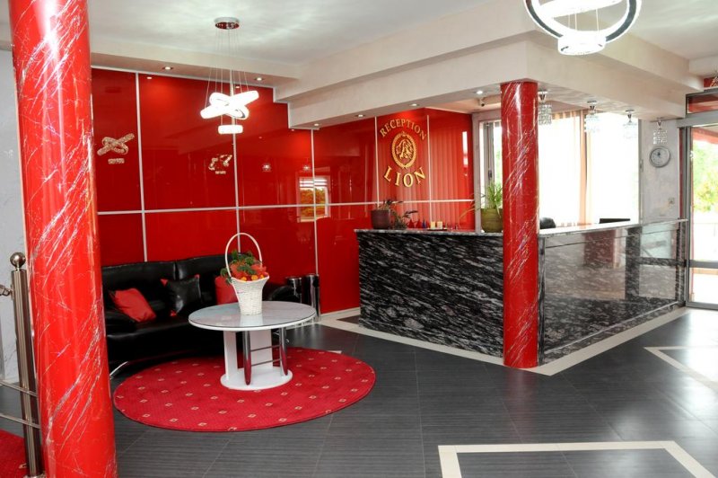 Hotel Lion - Снимка 10