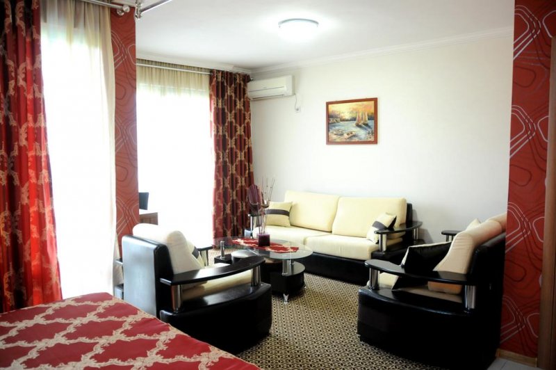 Hotel Lion - Снимка 3