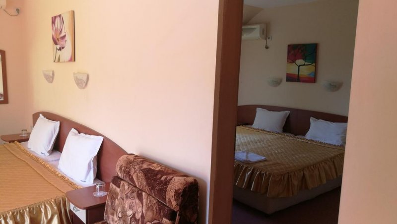 Хотел Мимоза - Снимка 1