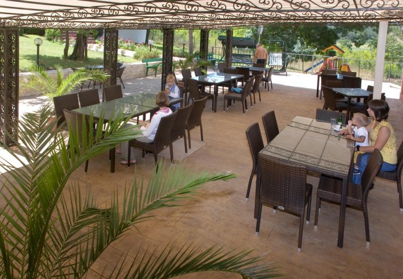 Хотел Рилена - Снимка 1