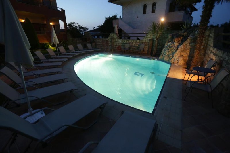 Hotel Zeus - Снимка 10