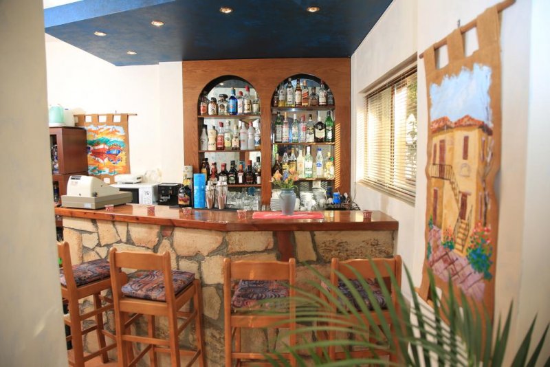 Hotel Zeus - Снимка 1