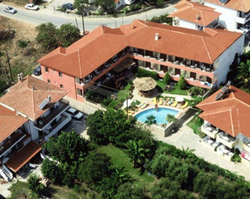 Hotel Zeus - Снимка 1