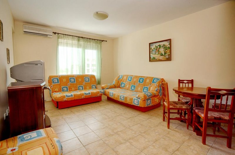 Апартхотел Престиж Сити 1 - Снимка 2