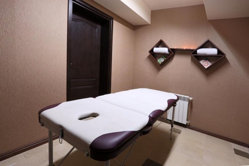 Royal Park and Spa Hotel - Снимка 7