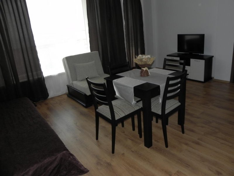 Комплекс Апартаменти Вила Анторини - Снимка 3