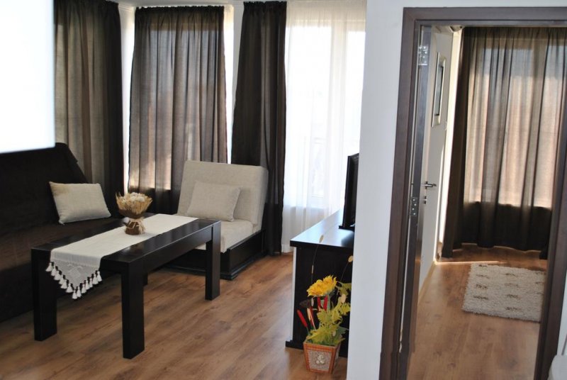 Комплекс Апартаменти Вила Анторини - Снимка 2