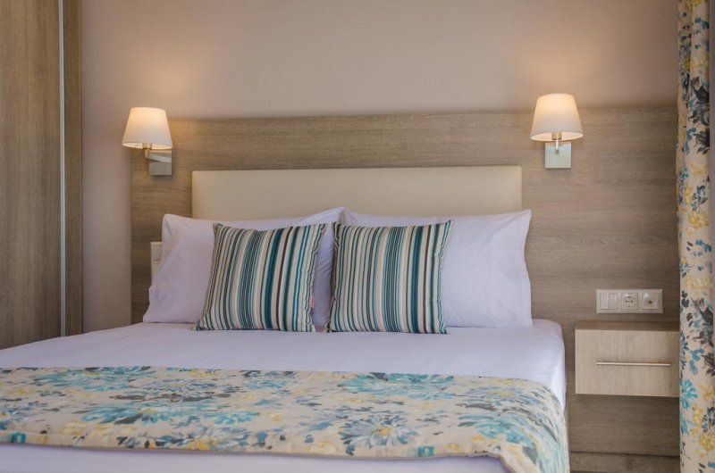 Arina Villa - Снимка 2