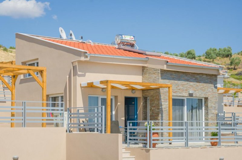 Arina Villa - Снимка 9