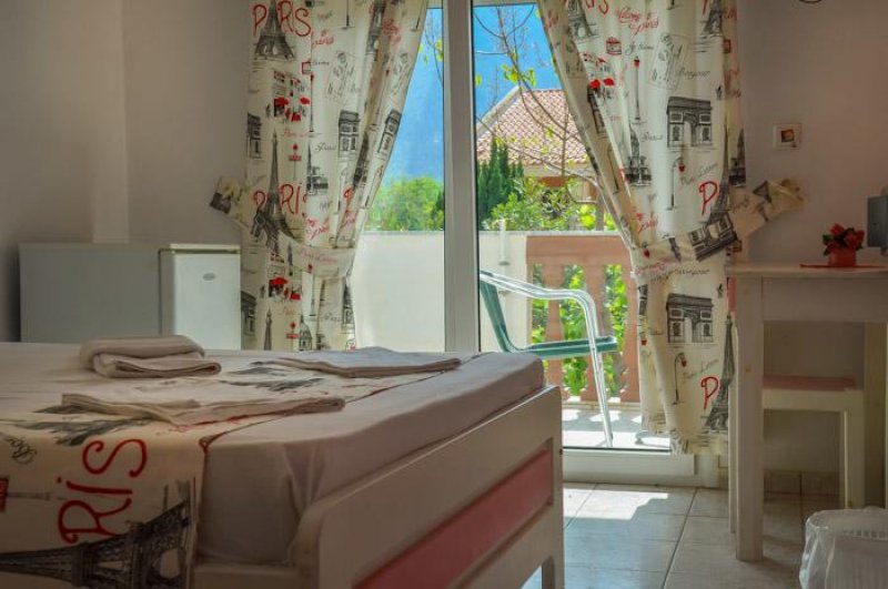 Ellas Hotel - Снимка 11