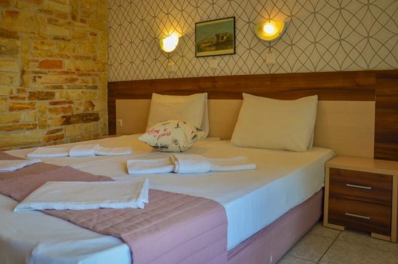 Ellas Hotel - Снимка 7