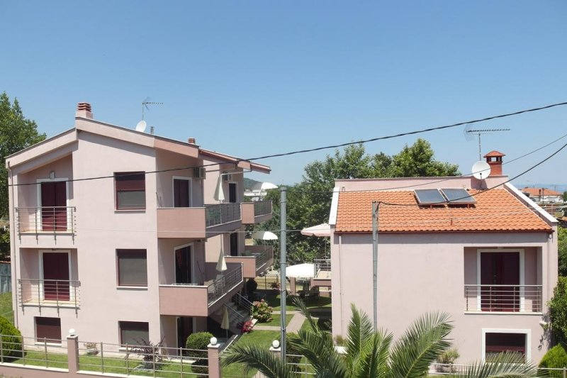 Yasoo Holiday Apartments - Снимка 9