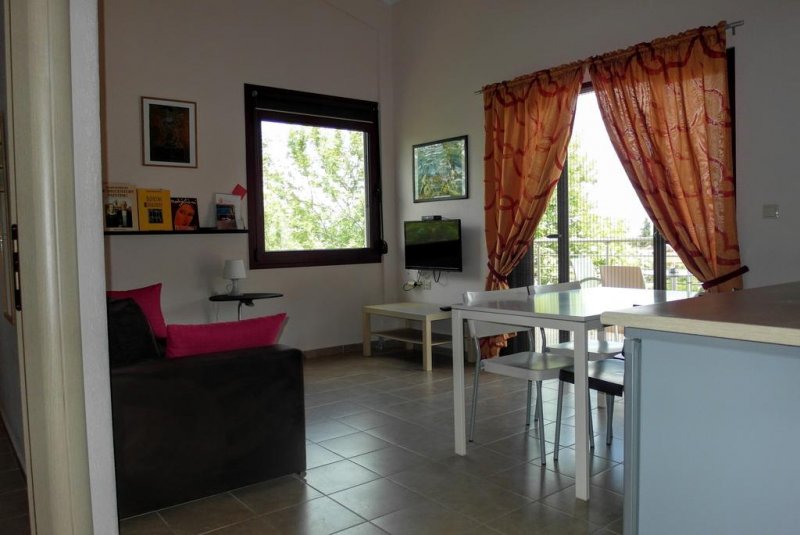 Yasoo Holiday Apartments - Снимка 3