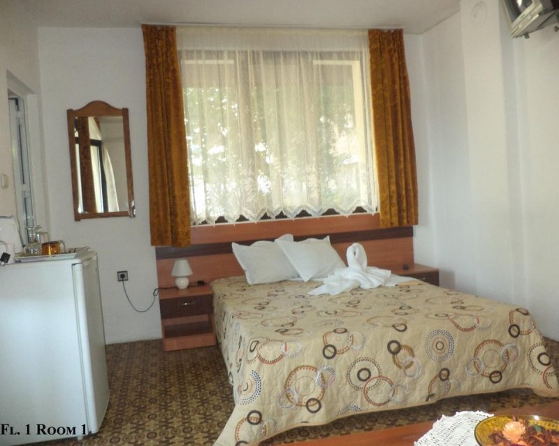 Къща за гости Лилия - Снимка 1