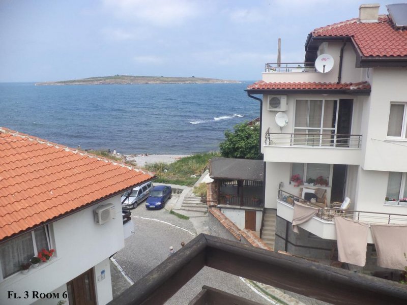 Къща за гости Лилия - Снимка 10