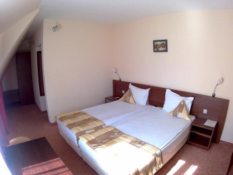 Хотел Ела - Снимка 2