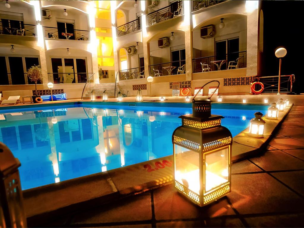 През Юли: 5 нощувки със закуски и вечери в хотел Stavros Beach 3*, Ставрос, Халкидики, Гърция! - Снимка 9