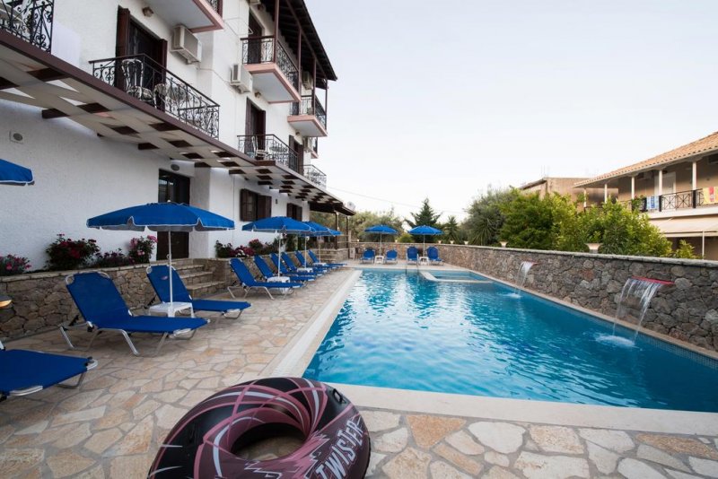Hotel Nostos - Снимка 2
