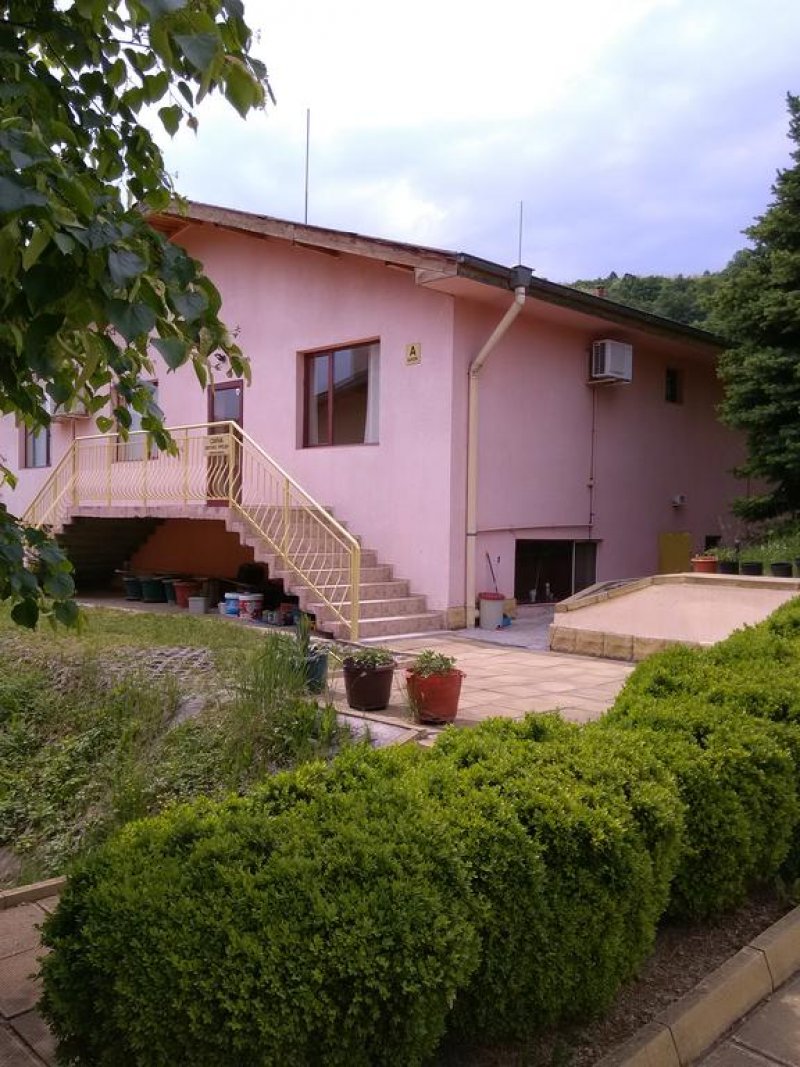 Комплекс Асеневци - Снимка 8