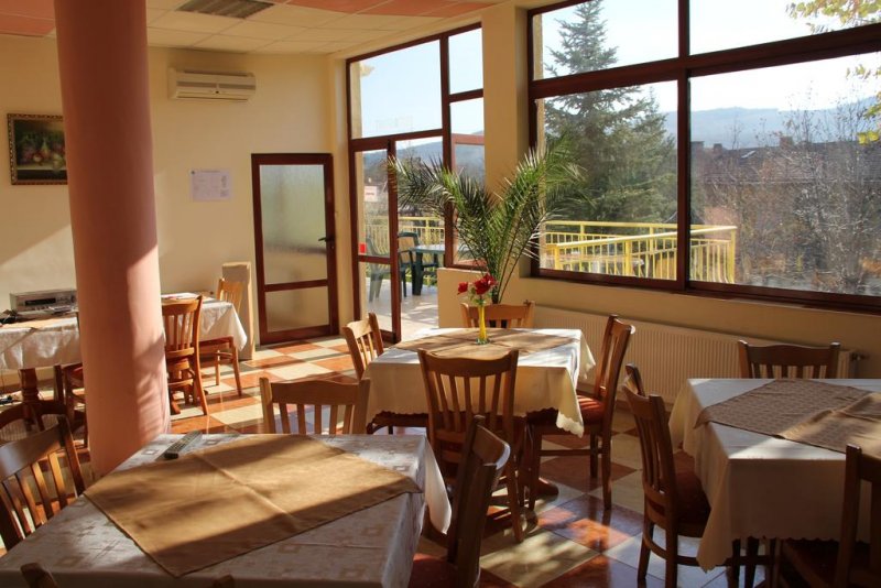 Комплекс Асеневци - Снимка 4