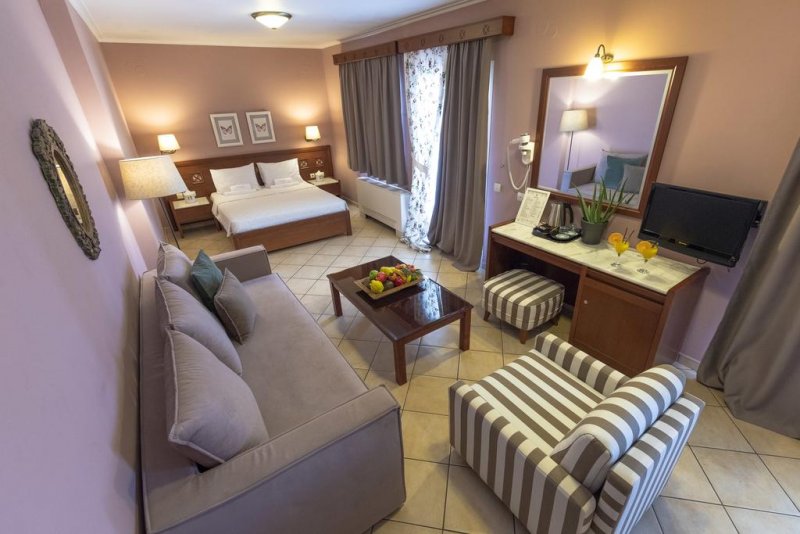 Evdion Hotel - Снимка 9