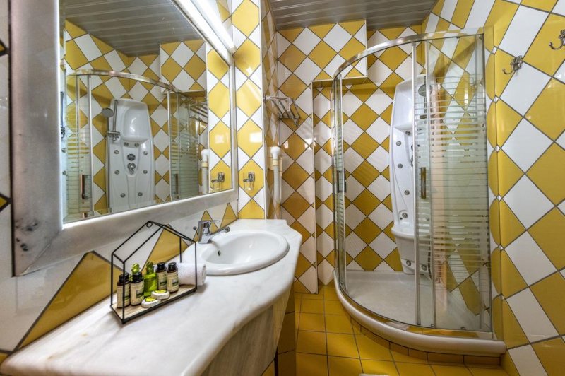 Evdion Hotel - Снимка 2