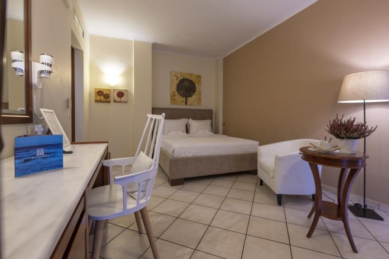 Evdion Hotel - Снимка 10