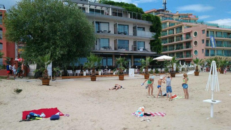 Хотел Prado Beach - Снимка 9