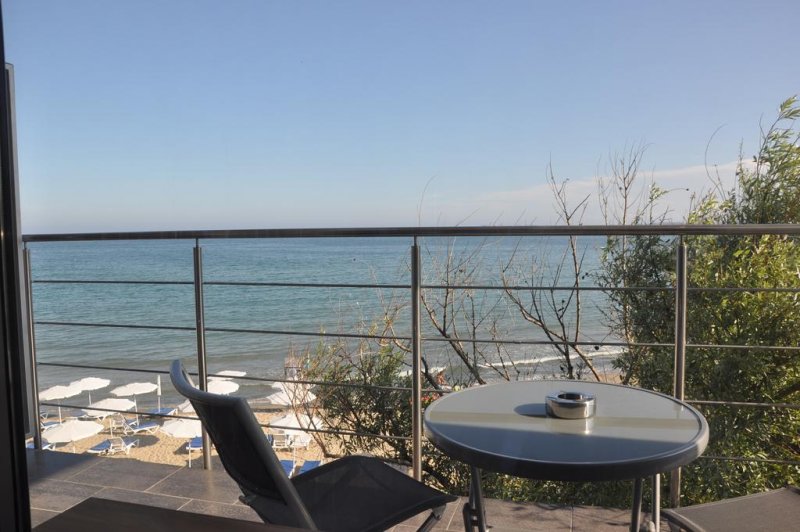 Хотел Prado Beach - Снимка 8