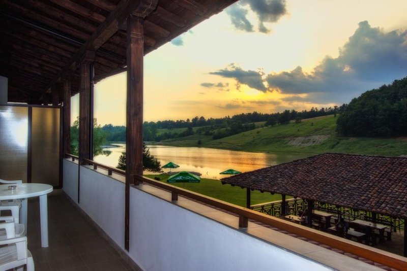 Комплекс Язовир Палици - Снимка 0