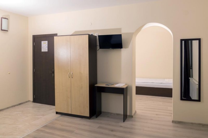 Комплекс Язовир Палици - Снимка 1