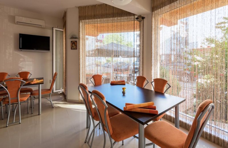 Хотел Зора - Снимка 2