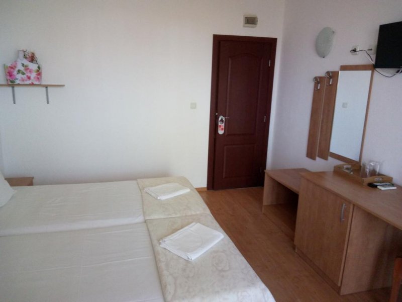 Семеен хотел Bellehouse - Снимка 8