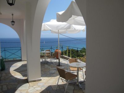 Travlos Studios - Снимка 3