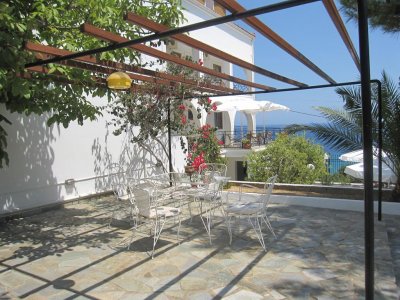 Travlos Studios - Снимка 7