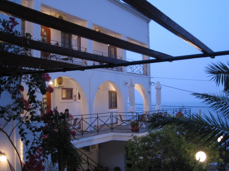 Travlos Studios - Снимка 0