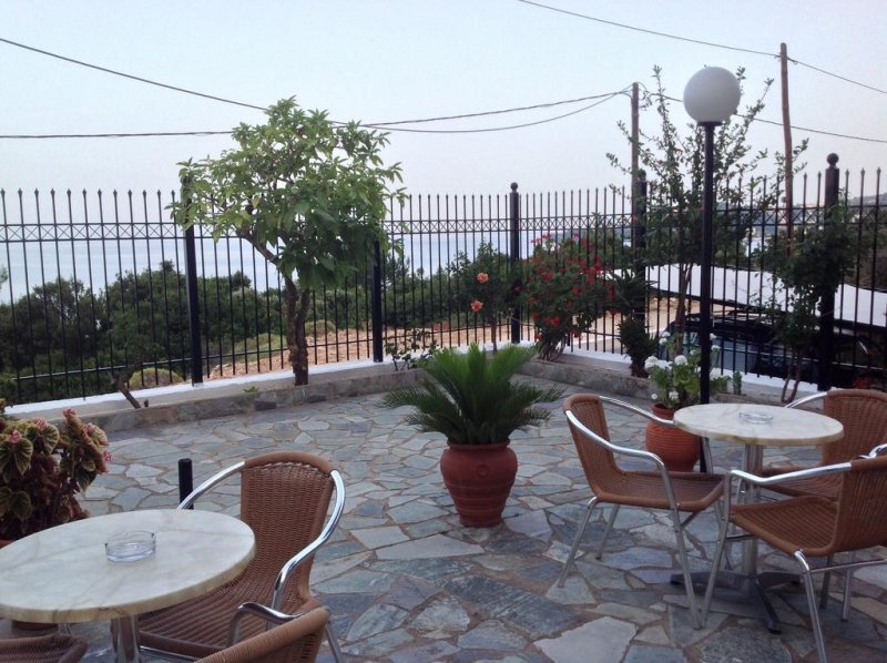 Travlos Studios - Снимка 11