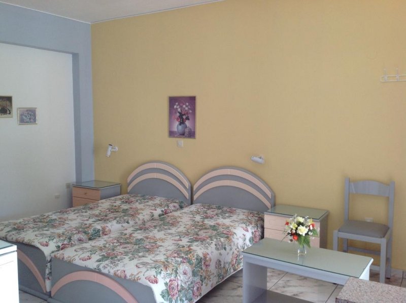 Travlos Studios - Снимка 11