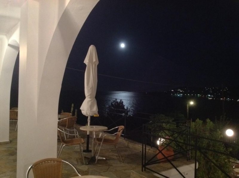 Travlos Studios - Снимка 8